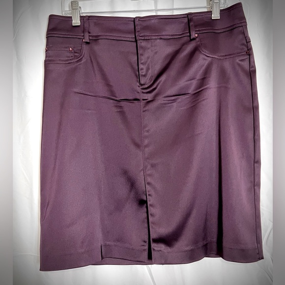 Cache Silk Like Skirt, Burgundy, with Pockets & Crystals, Elegant, Preowned - Picture 1 of 8